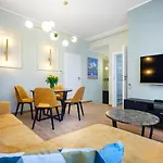 Apartment Tyzenhauz Pawia Street *