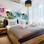Tyzenhauz Pawia Street Apartment *