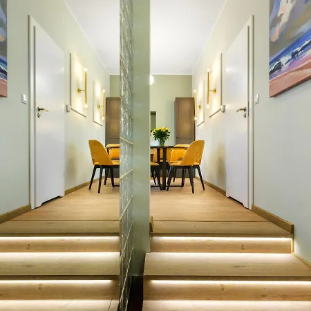 Tyzenhauz Pawia Street Апартаменты